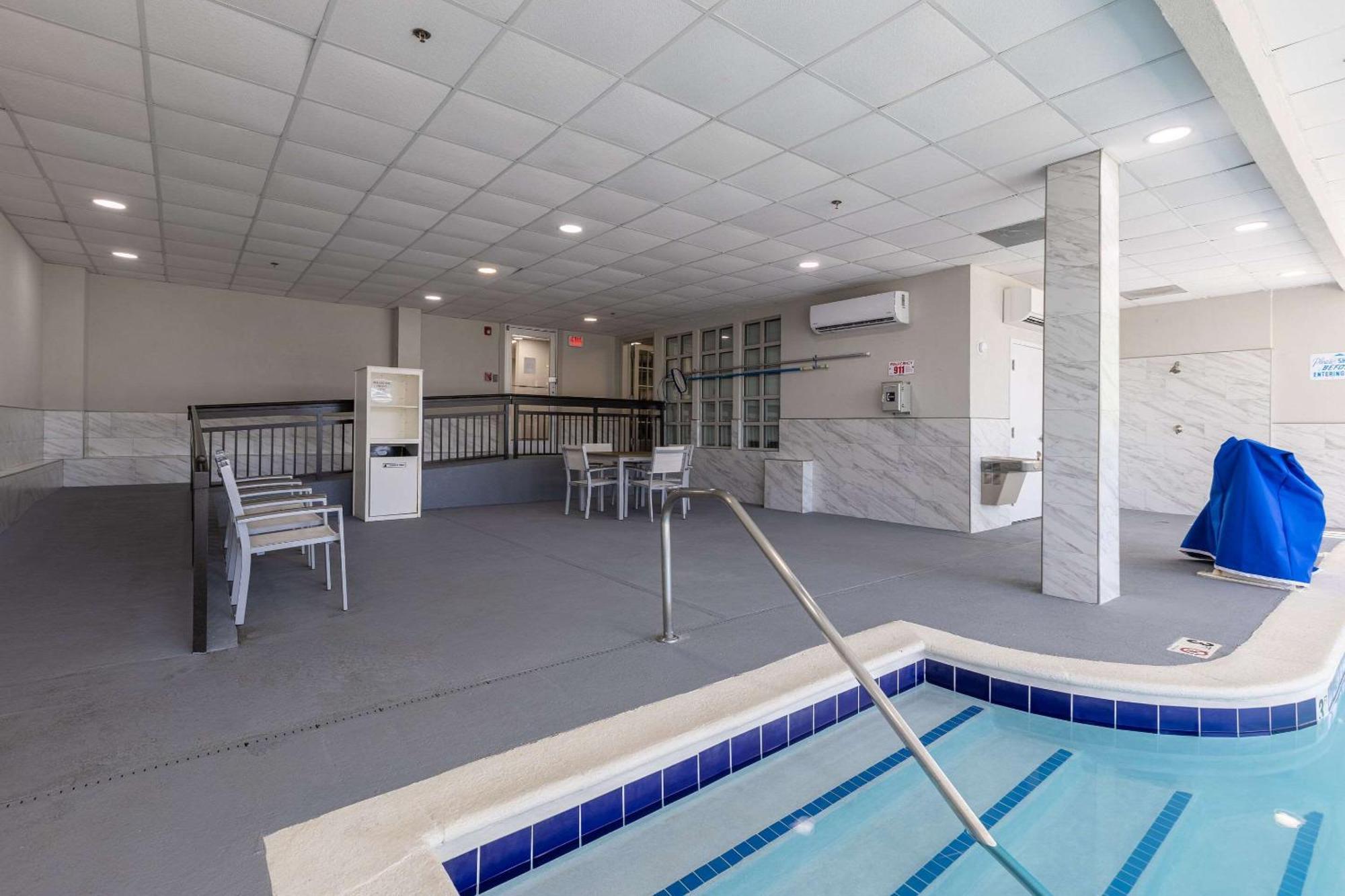 Country Inn & Suites By Radisson, Lake Norman Huntersville, Nc Экстерьер фото